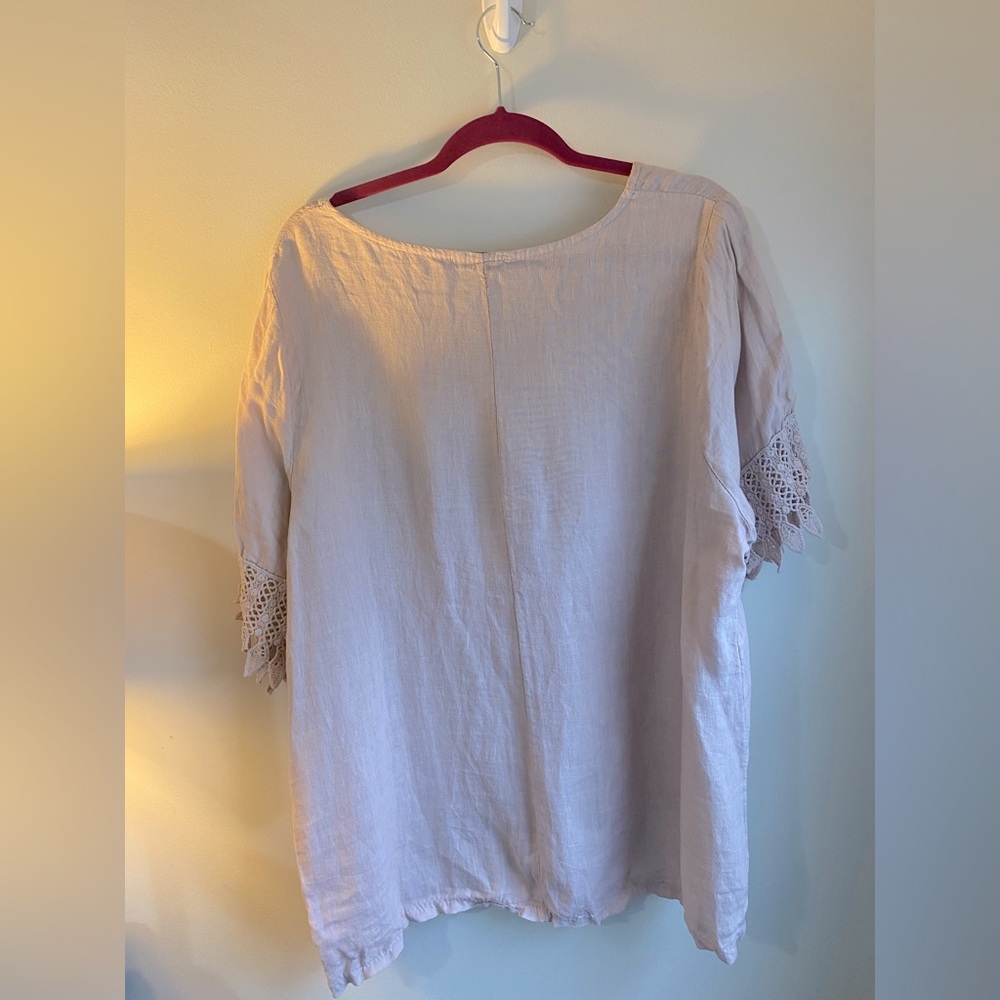 Pale pink top with lace